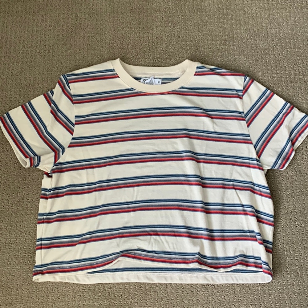 Women’s Striped Cropped tee